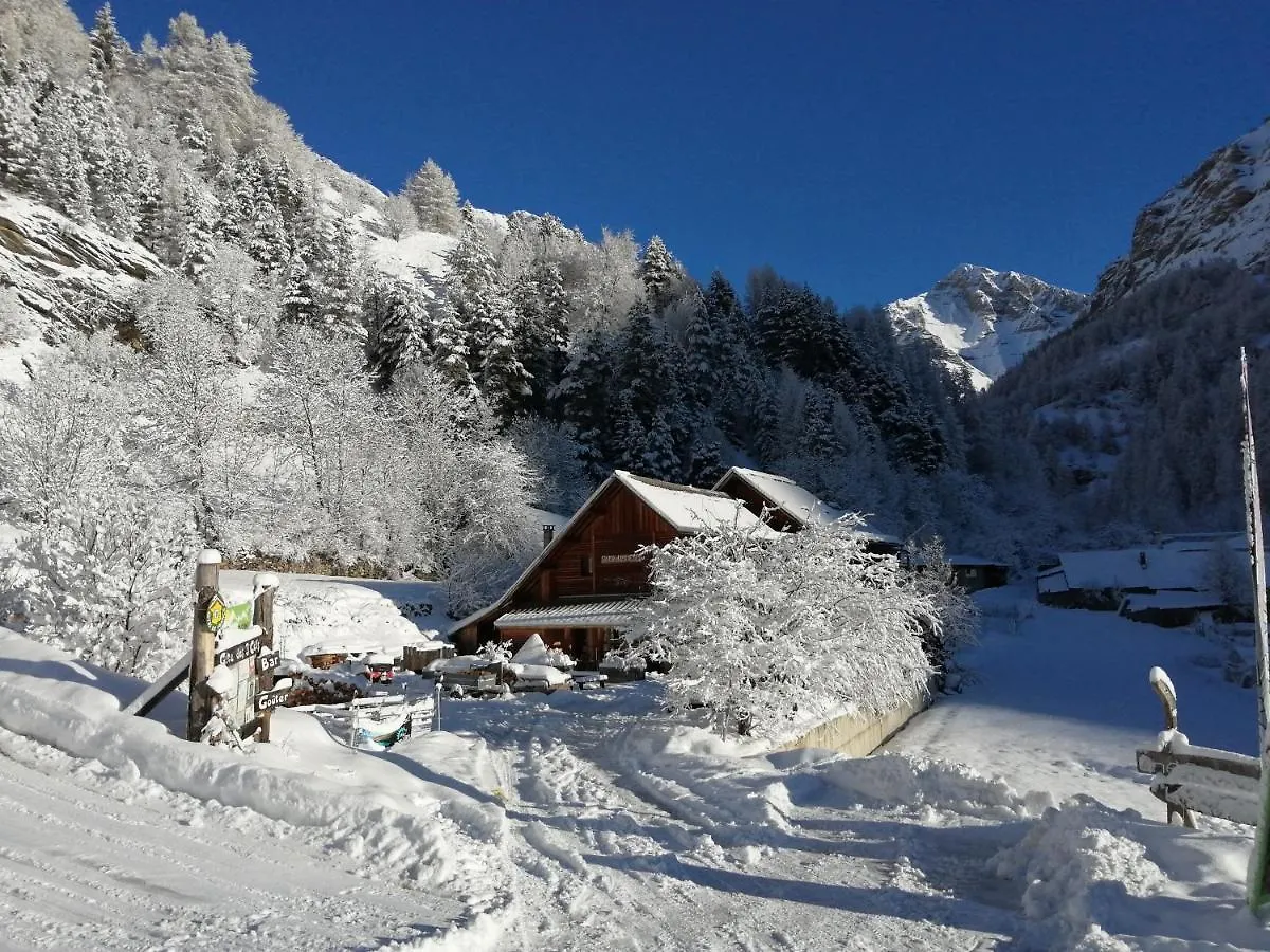 Hostel Gite Les 3 Cols Réallon
